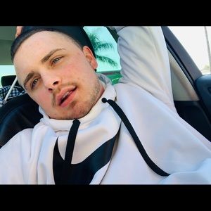 Meet your Posher, Cody